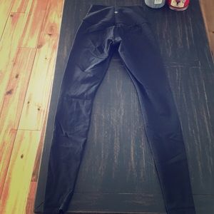 Black lululemon leggings